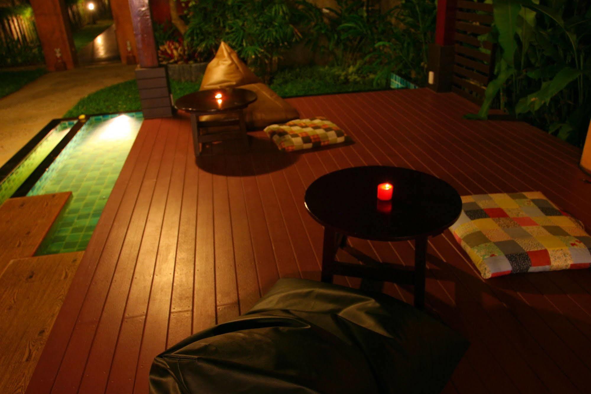 Baan Ma Feung Guesthouse Kanchanaburi Esterno foto